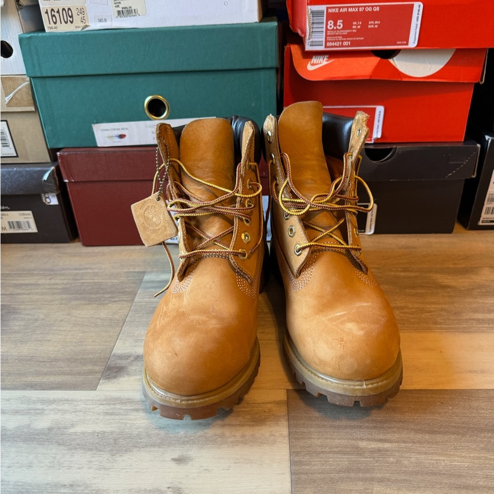 6” Timberland Boot Wheat. Size 8. $50